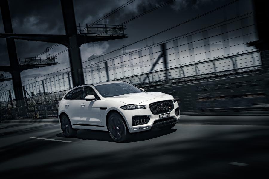  Jaguar F-Pace S P380 AWD 2019 года  (AU) (фото 12 из 29)
